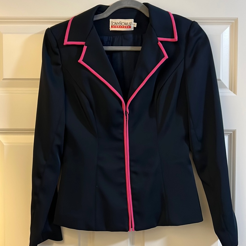 Tony Bowls Signature 2 piece pageant business suit, navy blue with pink piping